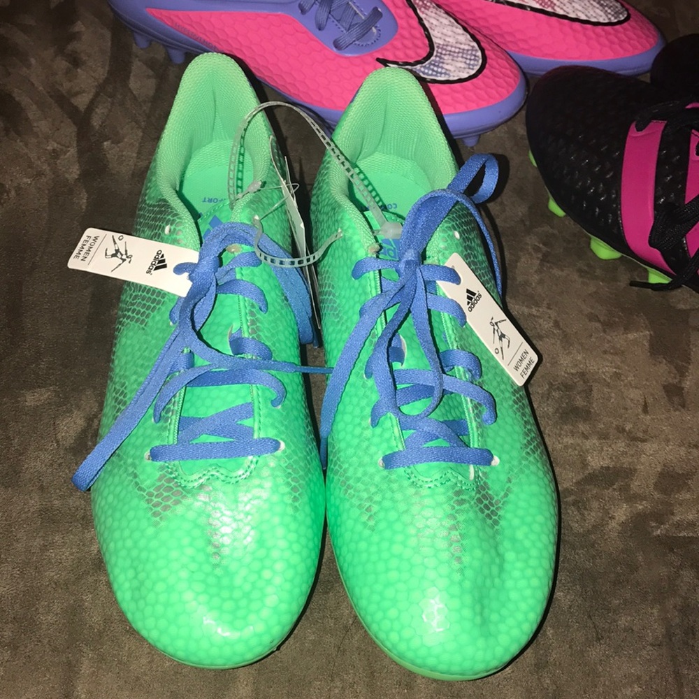 Women's adidas cleats 9.5